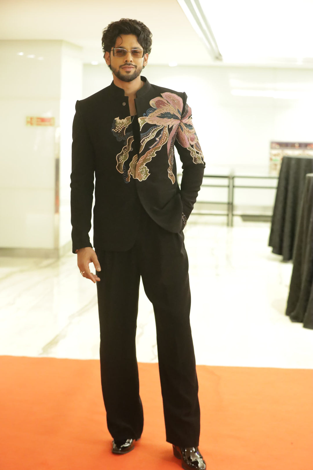 Noir Blossom Jodhpuri Set