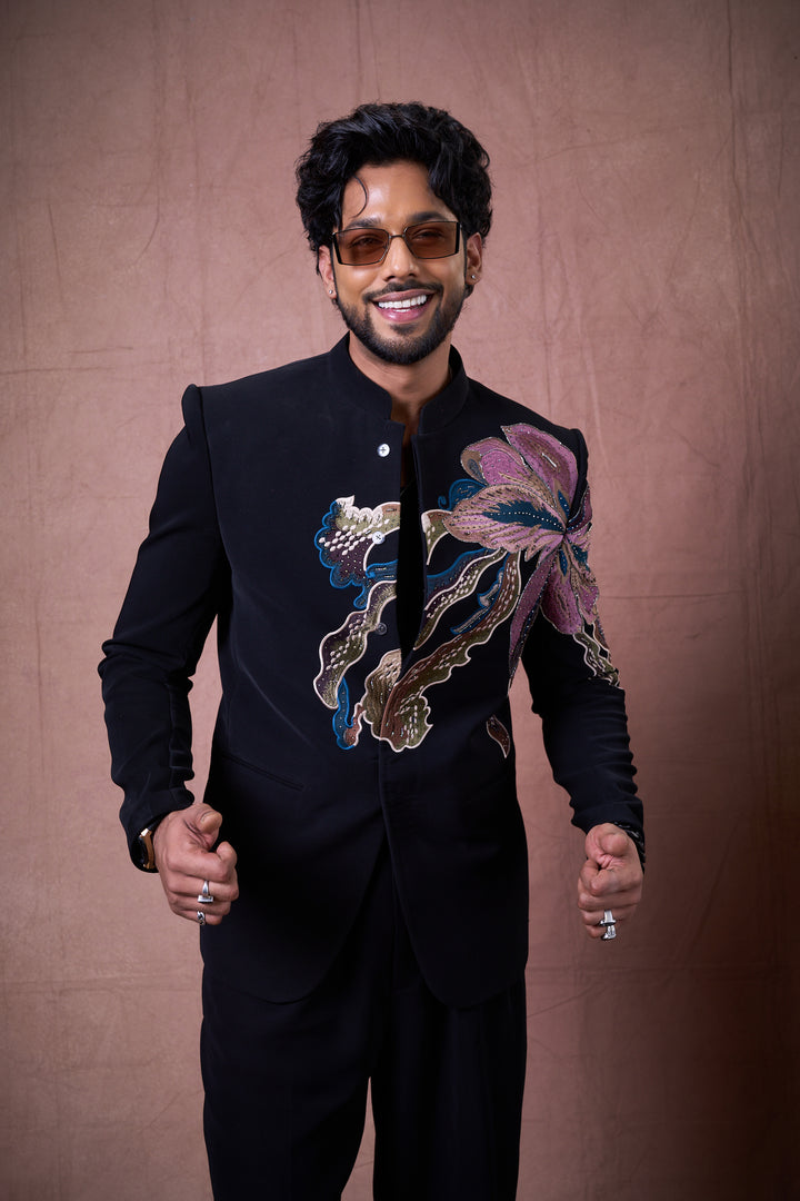 Noir Blossom Jodhpuri Set