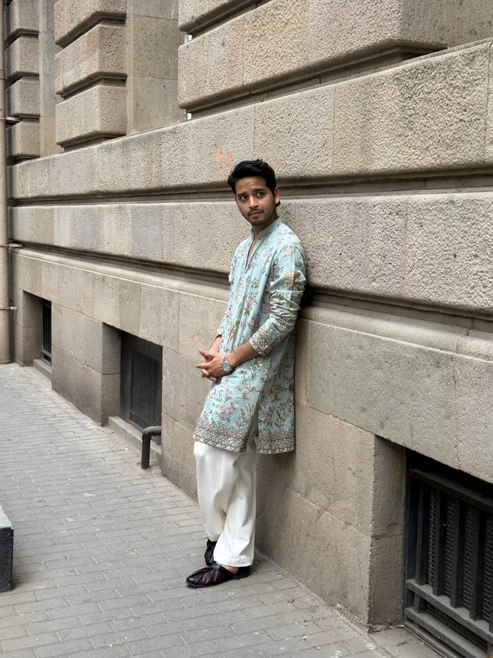 Bagh-e-Noor Kurta Set