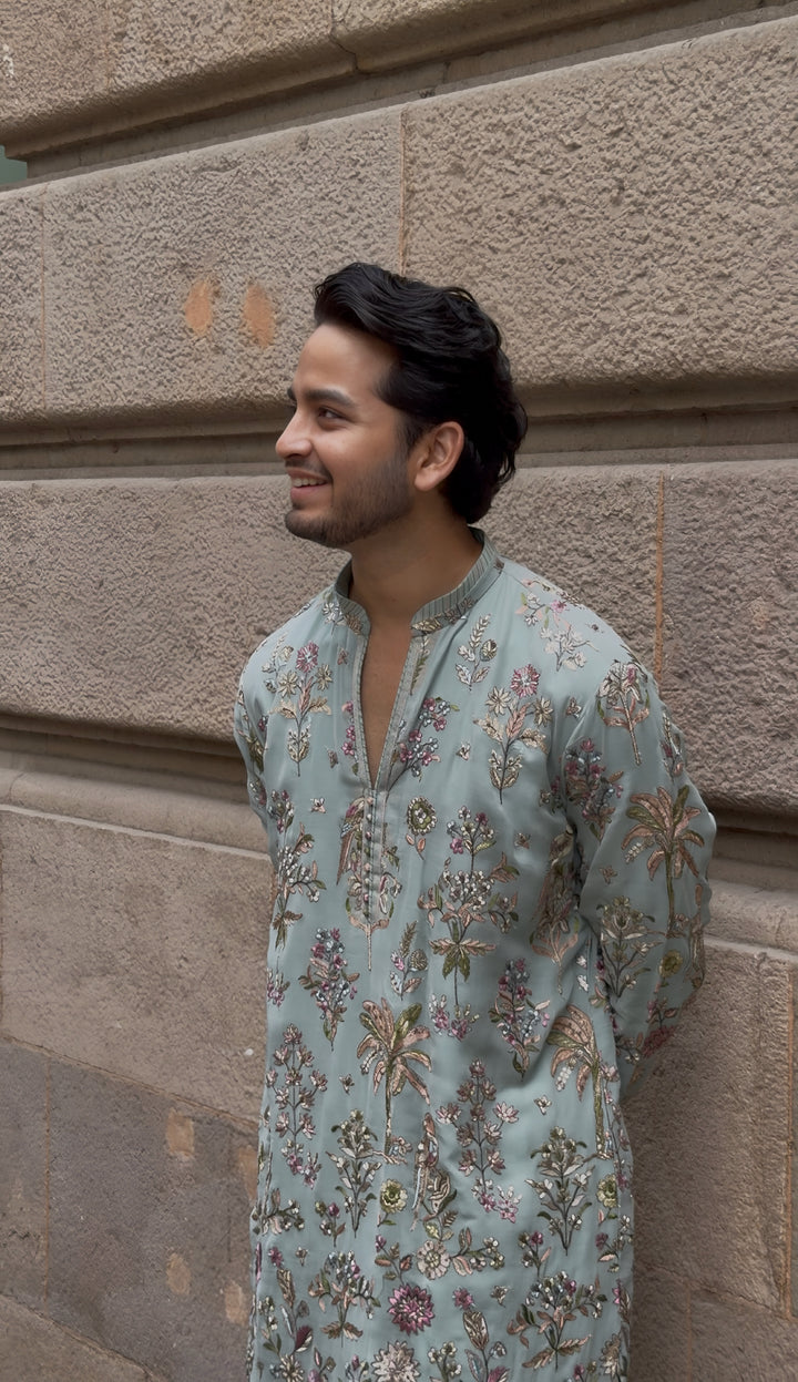 Bagh-e-Noor Kurta Set