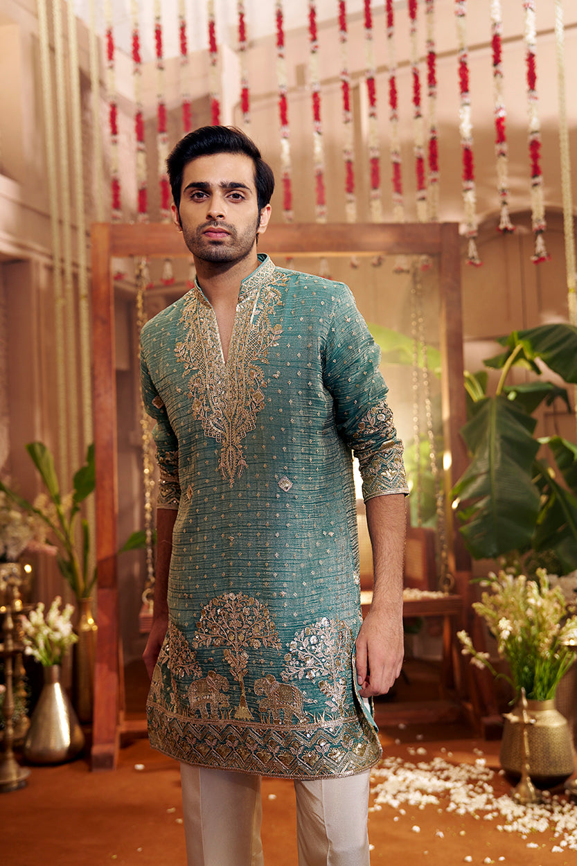 Mehvar Kurta Set